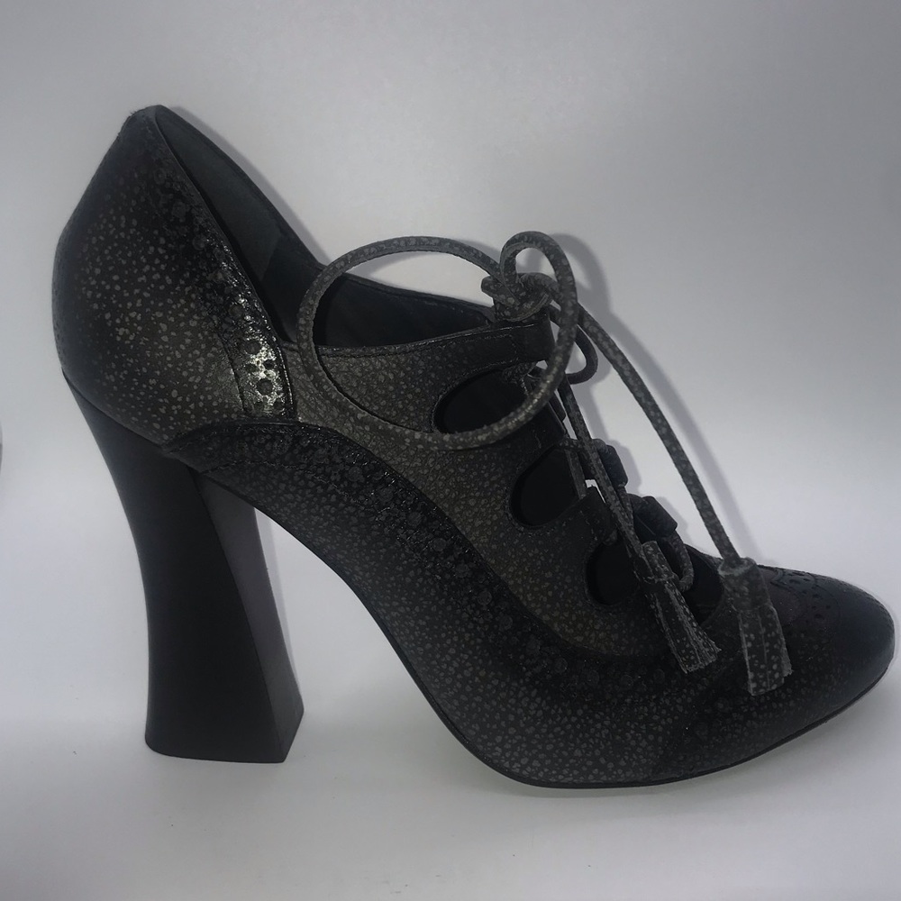 Sexy and Fun Tory Burch Heels 9M